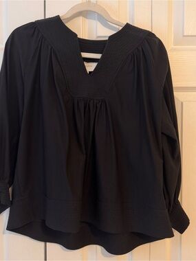 Pomander Place Black V-Neck Pintuck Smock Tunic